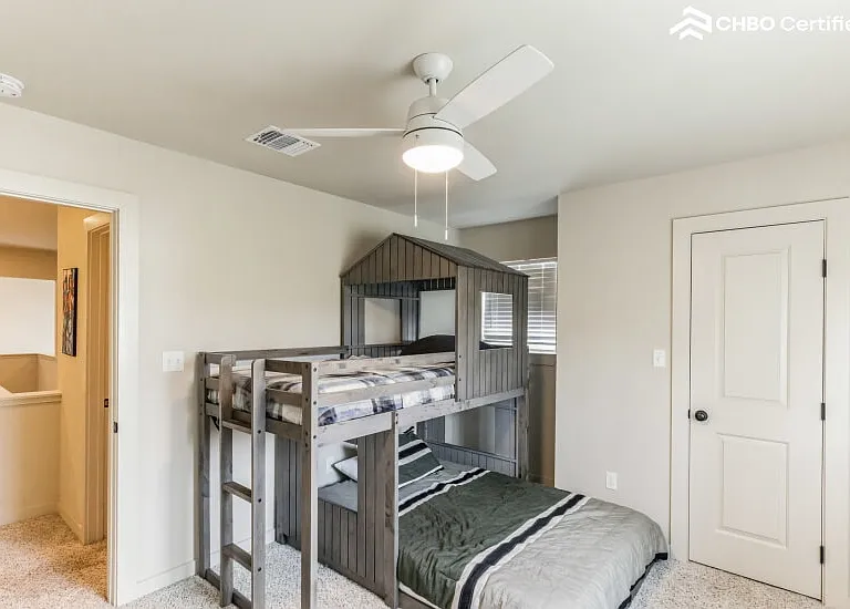 10119 Longhorn Skyway — Photo 17