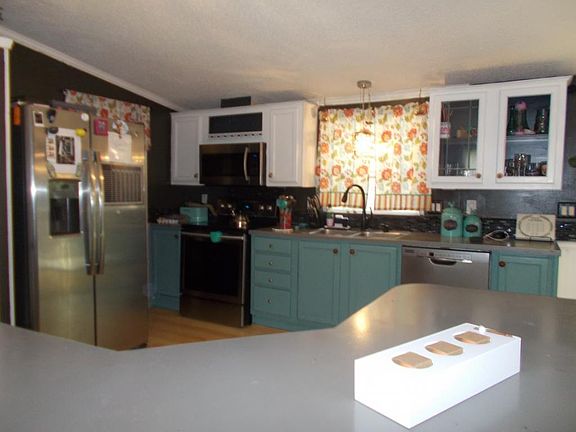 4th image of 1535 Parton Dr