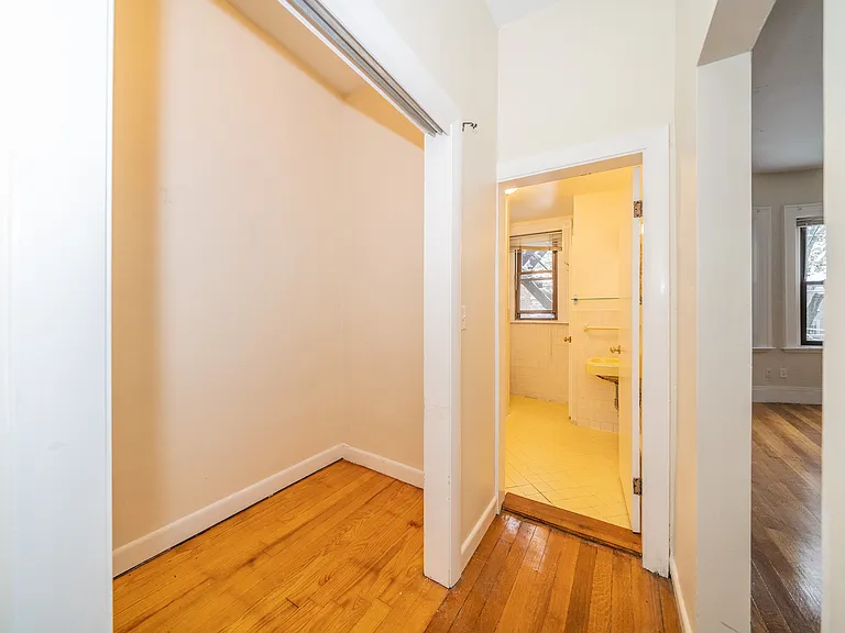 1728 Beacon St #1 — Photo 19
