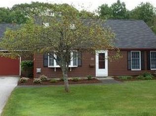 32 Cortland Cir, Bangor, ME 04401