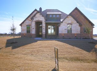 2740 Claire Dr, Midlothian, TX 76065