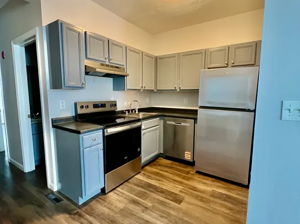 258 School St APT 1, Lowell, MA 01854