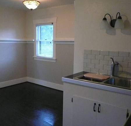 Kitchen (2)