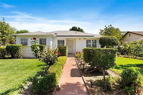 556 N Sunset Ave Photo 1