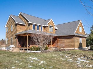 10471 Six Mile Rd NE, Rockford, MI 49341