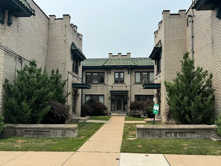2816 Broadway Ave #K — Photo 1