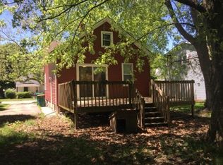 672 South Ave, Sycamore, IL 60178