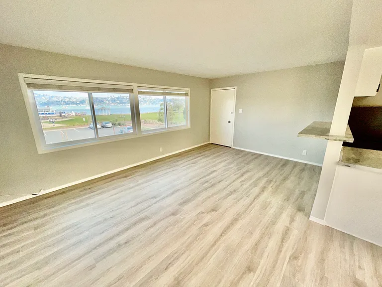 1601 Bridgeway #F — Photo 17