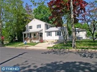 204 Hemlock Ave, Laurel Springs, NJ 08021