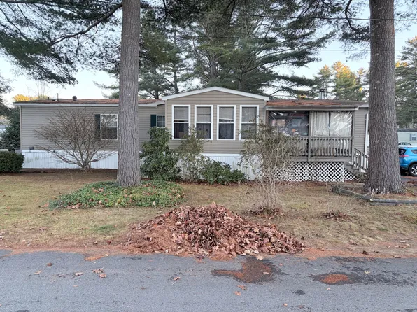 24 Theodore Drive, Brunswick, ME 04011