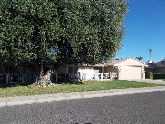 2nd image of 10642 W Tropicana Cir