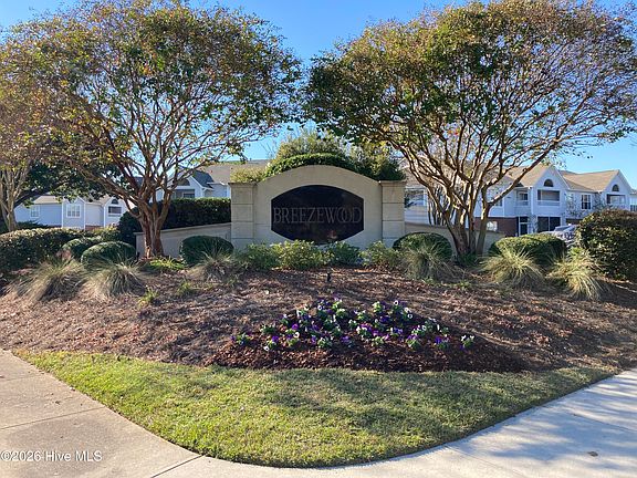 4th image of 4154 Breezewood Drive #202
