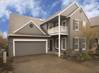 10114 NW Fleetwood Dr, Portland, OR 97229