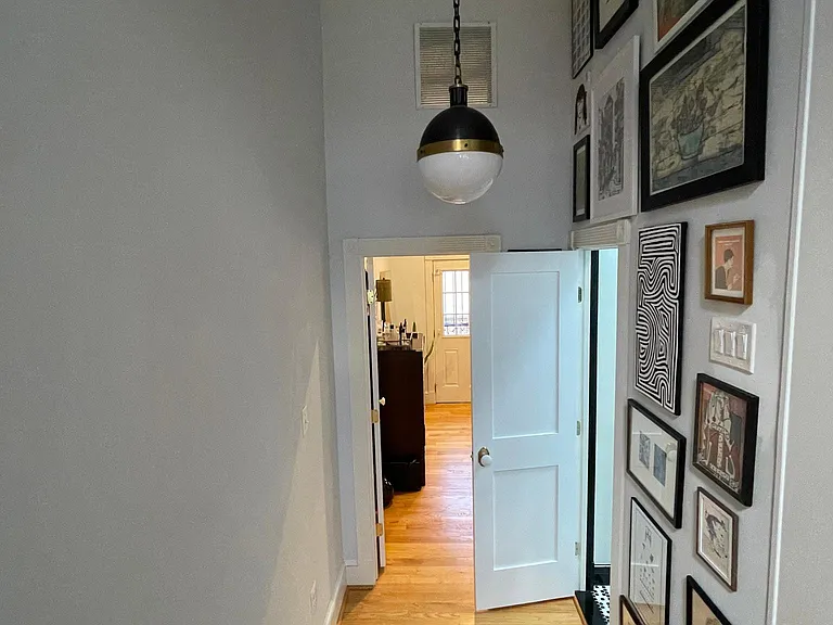 945 T St NW #B — Photo 14