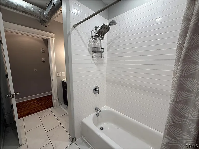 205 E Jefferson St #4A — Photo 20