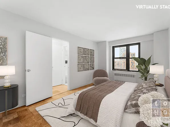 212 East Broadway image 14 of 31