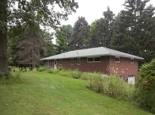 208 Spackenkill Rd, Poughkeepsie, NY 12603