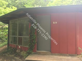 25 Howland Rd APT R19, Asheville, NC 28804