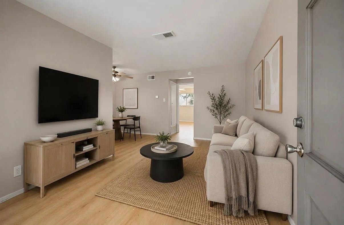 1 bed, 1.0 bath, $1,100 — Photo 2