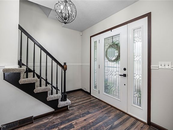 3rd image of 26938 Tall Oaks Trl