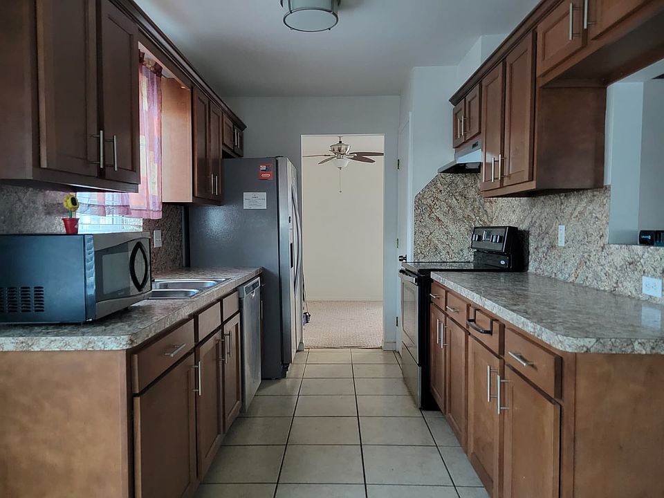 1st image of 7102 Bahia Ln