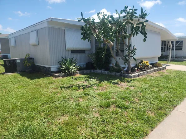 8 Saunders Ave, Largo, FL 33773