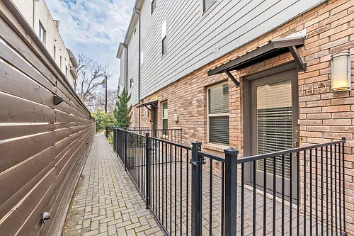 6051 Ross Ave #150 Photo 1