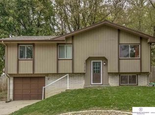 21312 Palomino Rd, Elkhorn, NE 68022