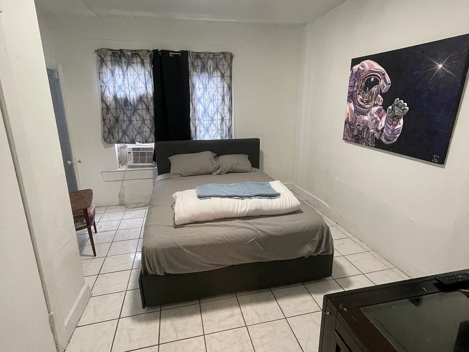 3 bed, 4000 sqft, $3,000 — Photo 3