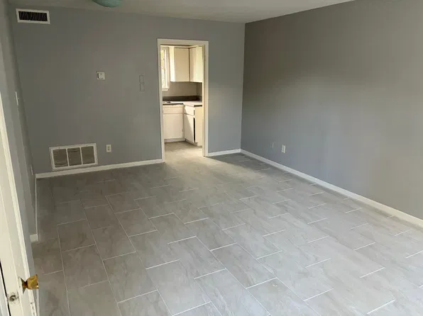 732 Calvert St APT 3, Sulphur Springs, TX 75482