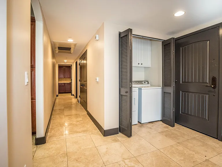 1215 Armacost Ave #301 — Photo 5