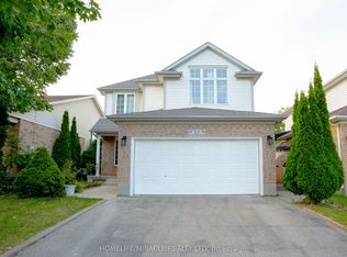 22 Rockwood Rd, Kitchener, ON N2E3S5