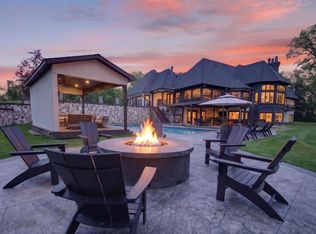 1000 Old Crystal Bay Rd S, Wayzata, MN 55391