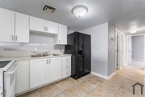 3104 E Carey Ave #2 — Photo 5