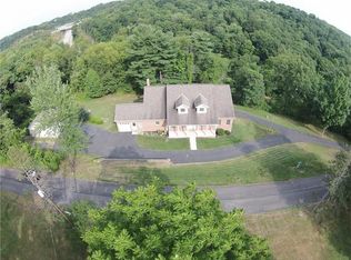 1102 Morrow Rd, Aliquippa, PA 15001