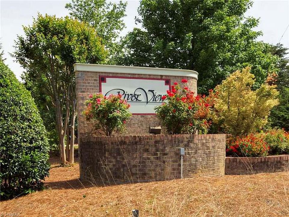 1st image of 3630 Morris Farm Dr APT 3B