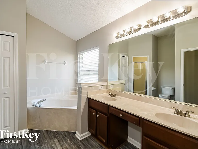 182 Greenfield Dr — Photo 11