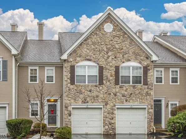 81 Dorchester Dr, Basking Ridge, NJ 07920