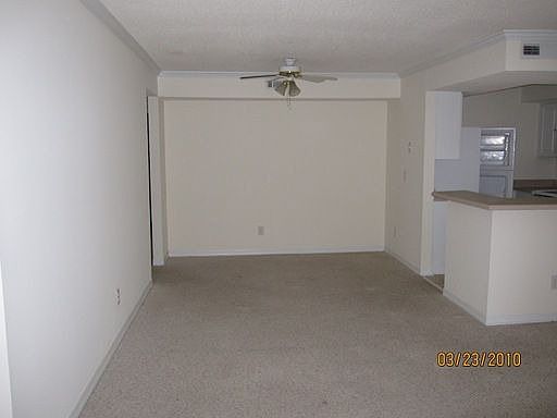 3rd image of 1874 Montclair Dr Unit C
