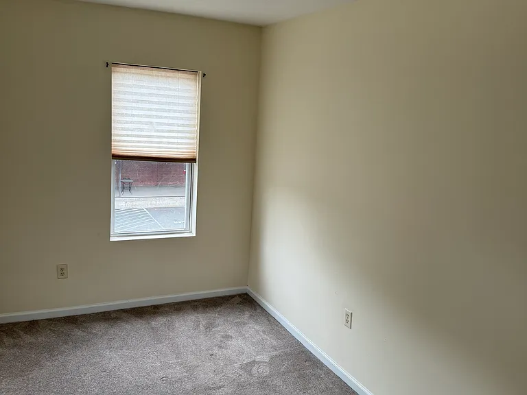466 Howe Ave #2A — Photo 6