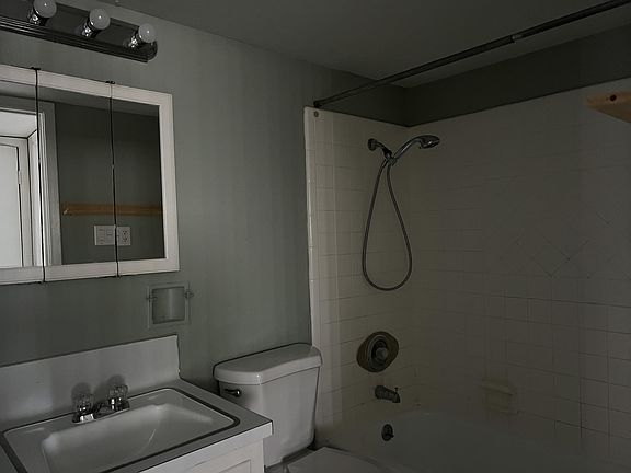 5th image of 1006 N 4th St #10899876