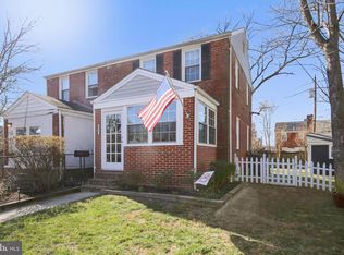 6022 Williamsburg Rd, Alexandria, VA 22303
