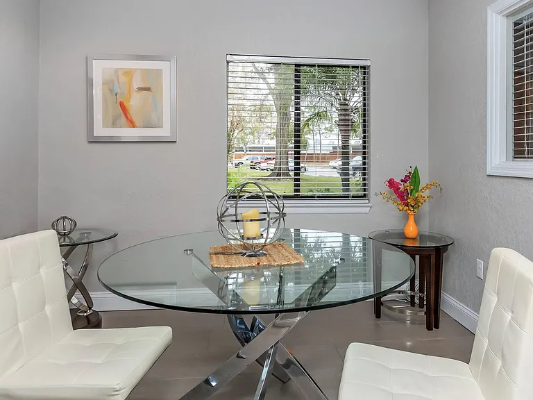 Avana Lakeview — Photo 41