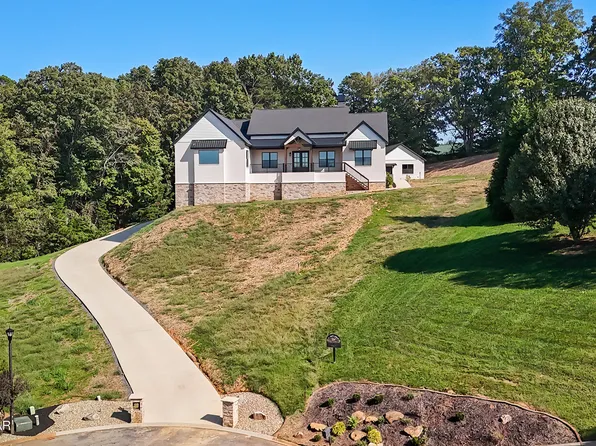 1869 Sierra Ln, Sevierville, TN 37862
