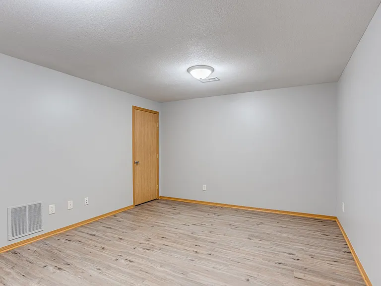1028 E Karla Ct — Photo 20