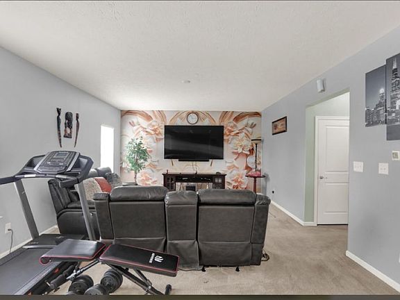 5th image of 594 Dietz Dr