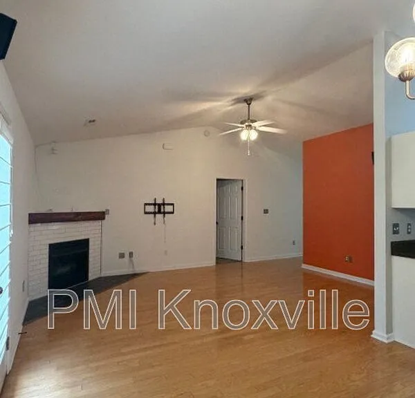 10311 Boston Ln — Photo 10