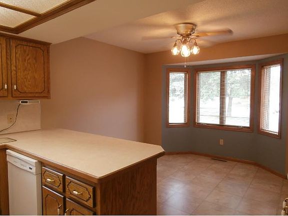 4th image of 12082 Kumquat St NW