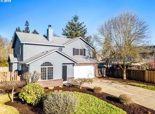 33225 SW Meadowbrook Dr, Scappoose, OR 97056