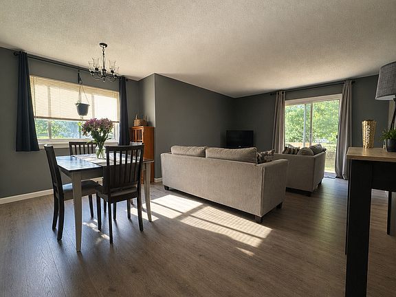 4th image of 150 Burritt Street #6J